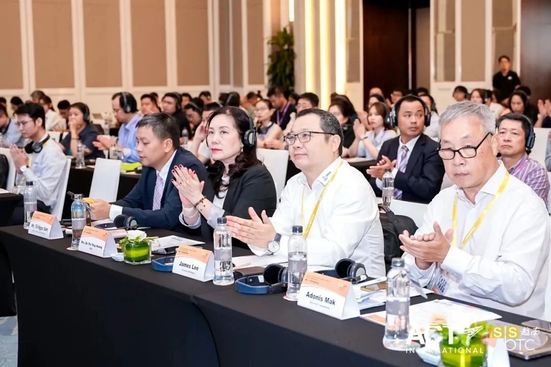 Globalização! Conferência SMT New Technologies, testemunha as inovações em tecnologias de raios X 3D CT da Unicomp